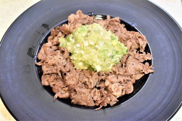 牛肉ねぎ塩だれ (6)