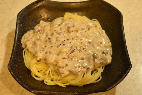 ホワイトミートソースパスタ (8)