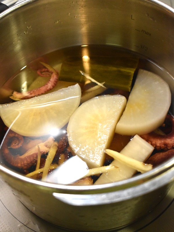 タコと大根の煮物 (4)