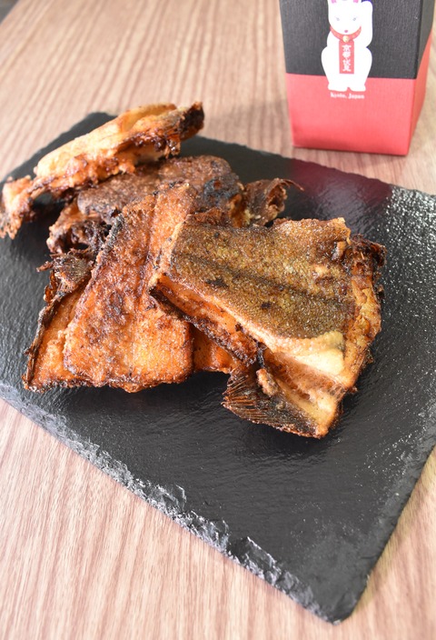 赤カレイの唐揚 (1)