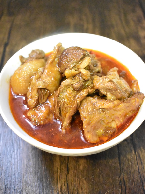 神戸牛すじの赤ワイン煮込み (10)