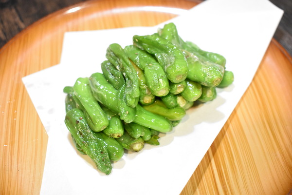 しし唐の素揚げ (5)