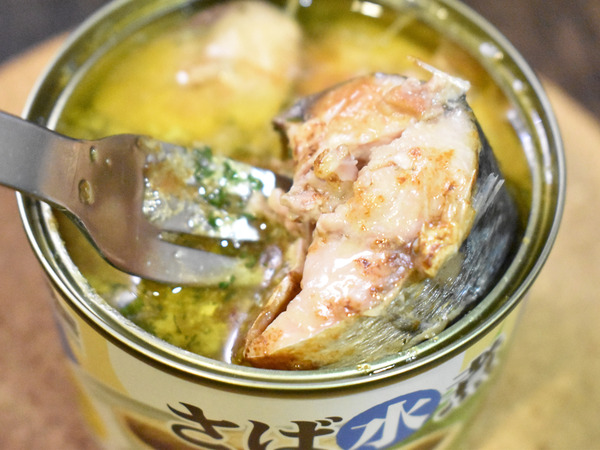 鯖缶のバター焼き (1)