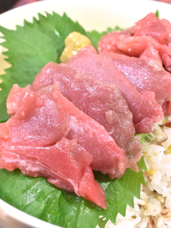 まぐろのすき身丼 (1)