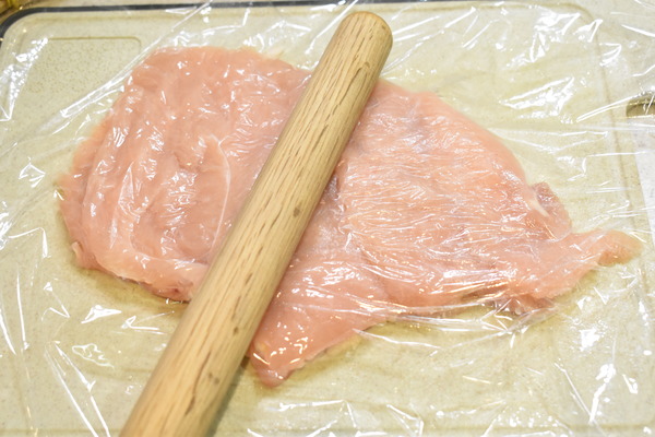鶏むね肉のレーズンロール (3)