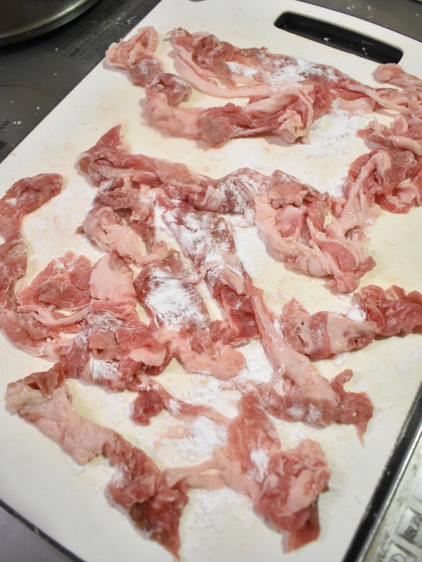 豚肉唐揚げ卵とじ丼 (3)