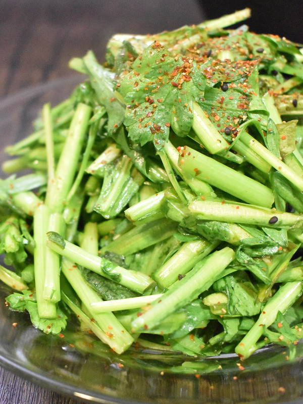 春菊のラー油和え (1)