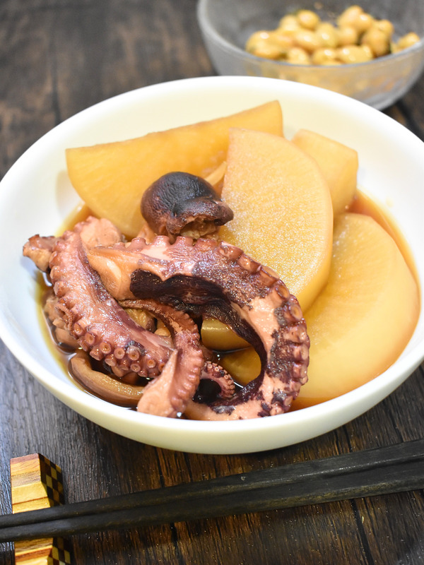 タコと大根の煮物 (2)