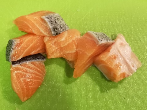 サーモンサラダ (4)
