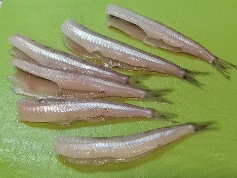 ニギスの素揚げ (2)