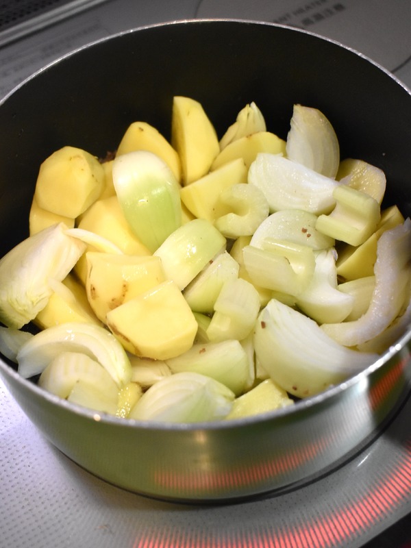 ミートトマトポテト (5)