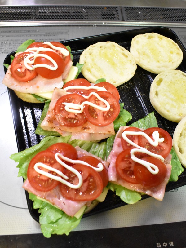 イングリッシュマフィンBLT (6)