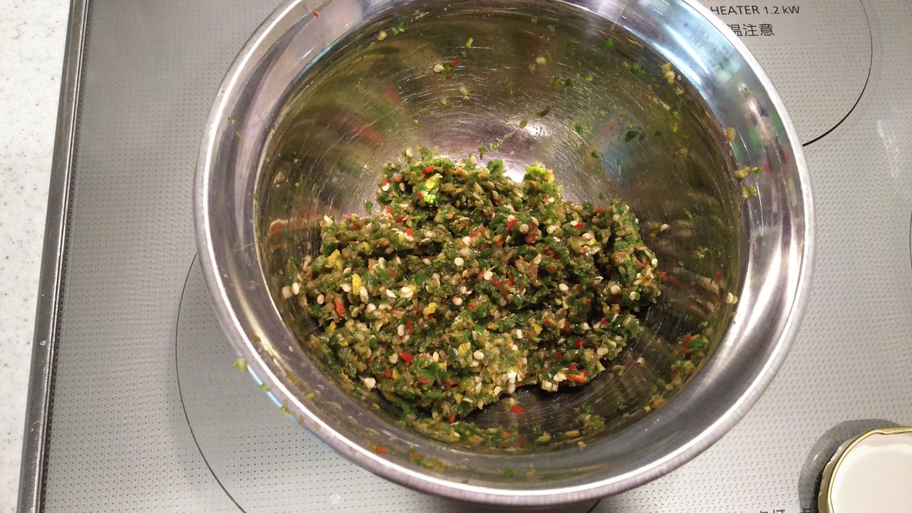 鷹の爪で柚子胡椒っぽいのを作ってみました 気まま料理で レシピとか Powered By ライブドアブログ 鷹の爪で柚子胡椒っぽいのを作ってみました 気まま料理で レシピとか Powered By ライブドアブログ