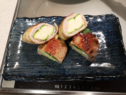 豚肉のズッキーニ巻き (7)