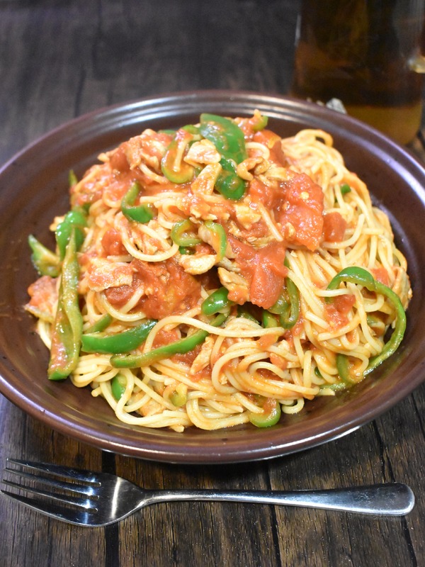 豚肉とピーマンのトマトパスタ (2)