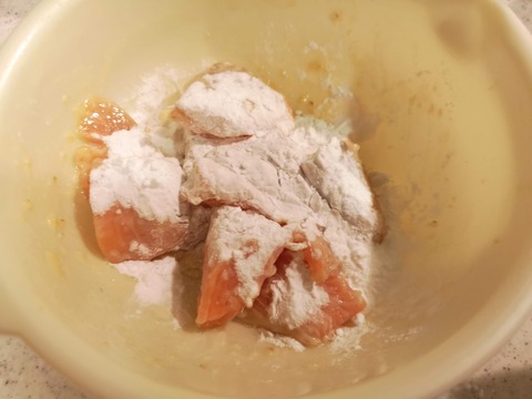 鮭の味噌唐揚 (4)