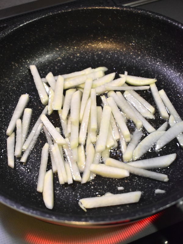 チンゲン菜と大根の中華炒め (3)