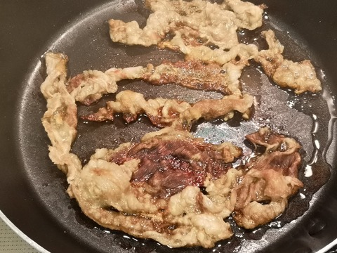 カリカリ牛肉焼き (3)