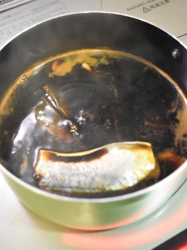 鯖の黒煮 (4)
