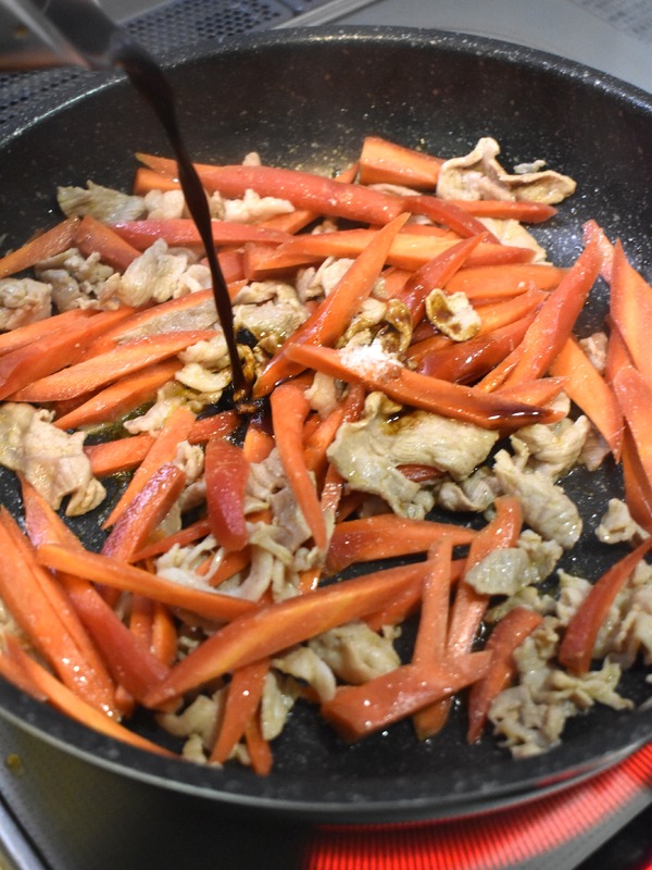 豚肉と人参のウスターソース炒め煮 (4)