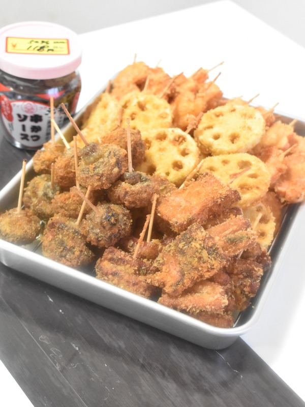 ２度漬け禁止の串カツ (09)