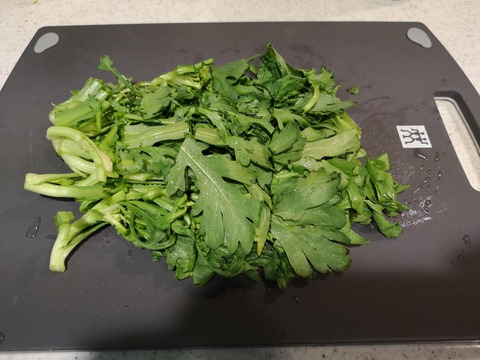 春菊とツナの甘辛炒め (2)