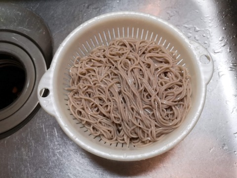 野菜たっぷり年越し蕎麦 (9)