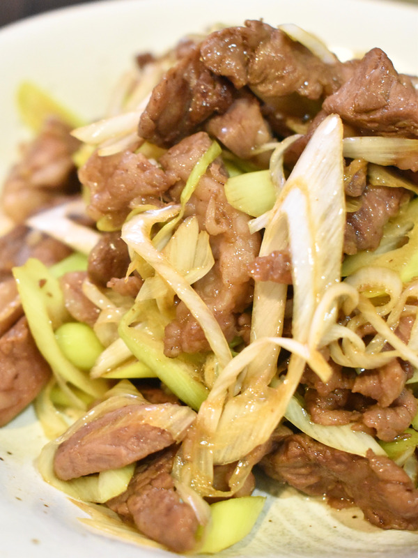 牛肉と白ねぎの醤油炒め (1)