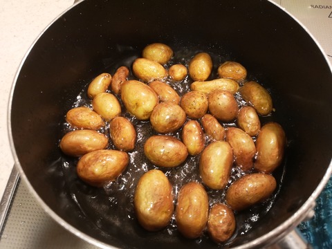 ころころ新じゃがの煮っころがし (4)
