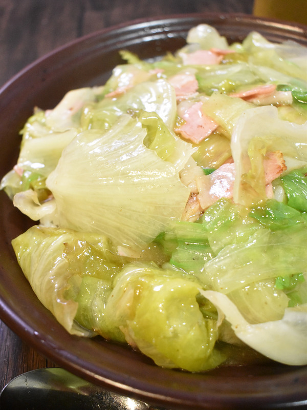 レタスとベーコンの中華丼 (1)