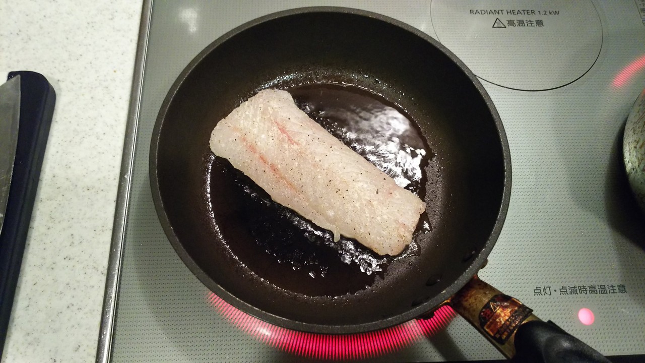 魚の旨味を余すことなく スズキのポワレ 香味野菜スープ添え 気まま料理で レシピとか Powered By ライブドアブログ