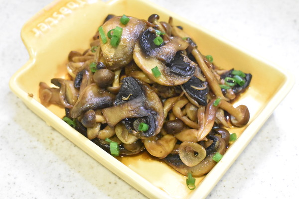 キノコのにんにくバター醤油 (7)