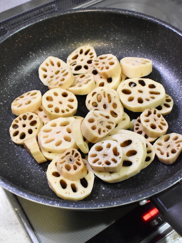 れんこんのにんにく醤油煮込み (3)