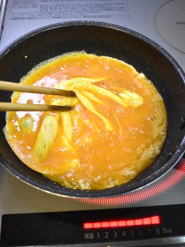 ベーコンエッグ丼 (3)