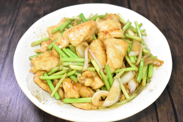 鶏むね肉と芽にんにくの甘辛炒め (7)