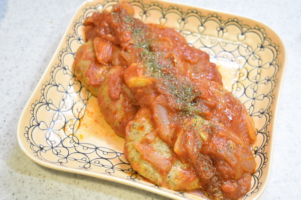 レトルトハンバーグのトマト煮込み (6)