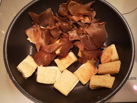 きくらげと厚揚げの味噌炒め (5)