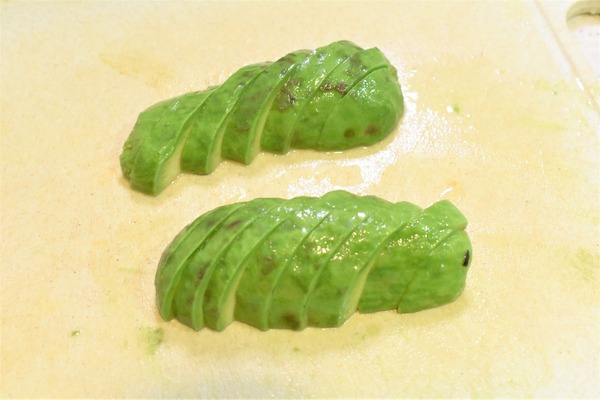 アボカド刺身丼 (3)