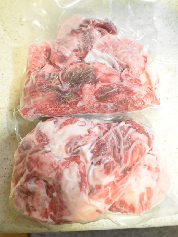 神戸牛すじの赤ワイン煮込み (3)