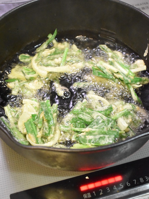 ニラとアミエビのかき揚げ (5)