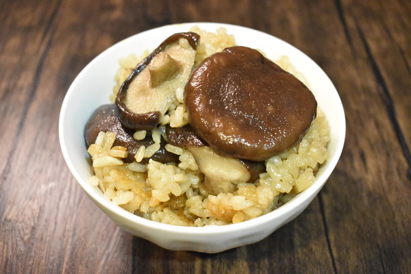 ゴロゴロ椎茸の炊き込みご飯 (8)