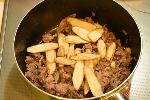 味噌にんにく牛ごぼう (4)