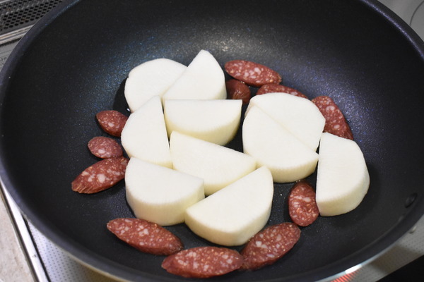 大根とカルパスの塩煮込み (3)