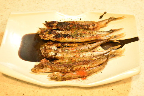 シシャモのカリカリ焼き (5)