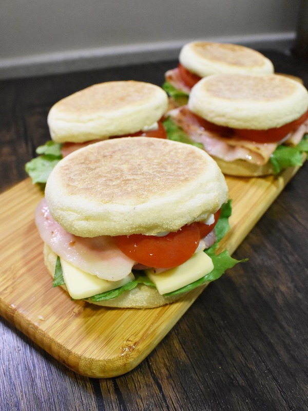 イングリッシュマフィンBLT (7)