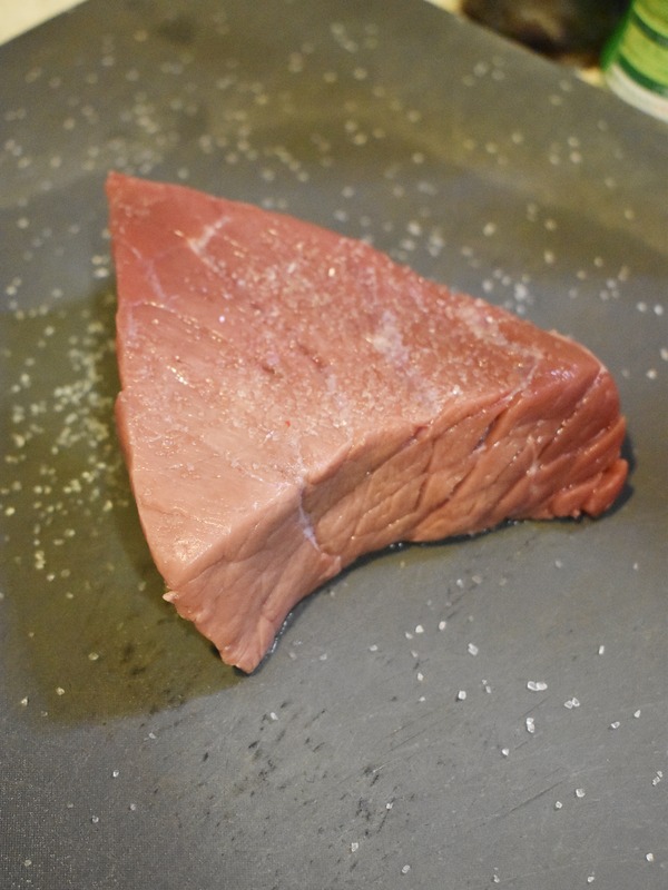 牛もも肉のステーキ (3)