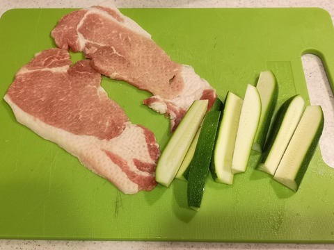 豚肉のズッキーニ巻き (2)