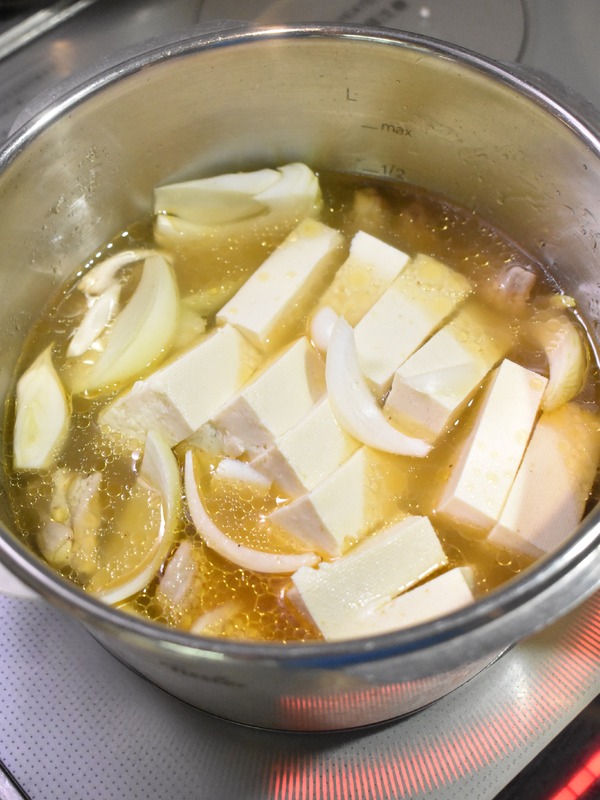 豚ホルモンと豆腐のえぴーラー油煮 (5)