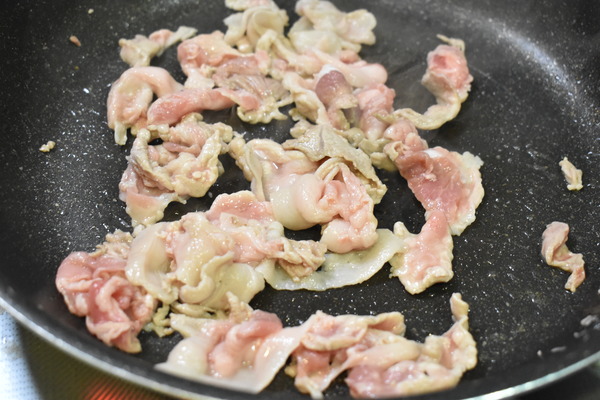 にんにくの芽と豚肉の炒め物 (4)