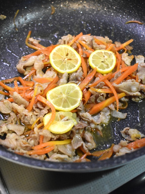 豚肉と人参のゆず炒め (5)